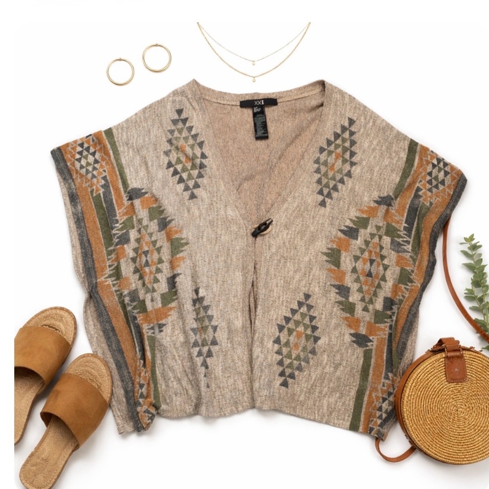 Forever 21 Poncho Aztec Tibal Button Small